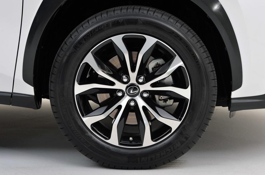  Lexus NX200t F-Sport 2014 года  (фото 82 из 84)